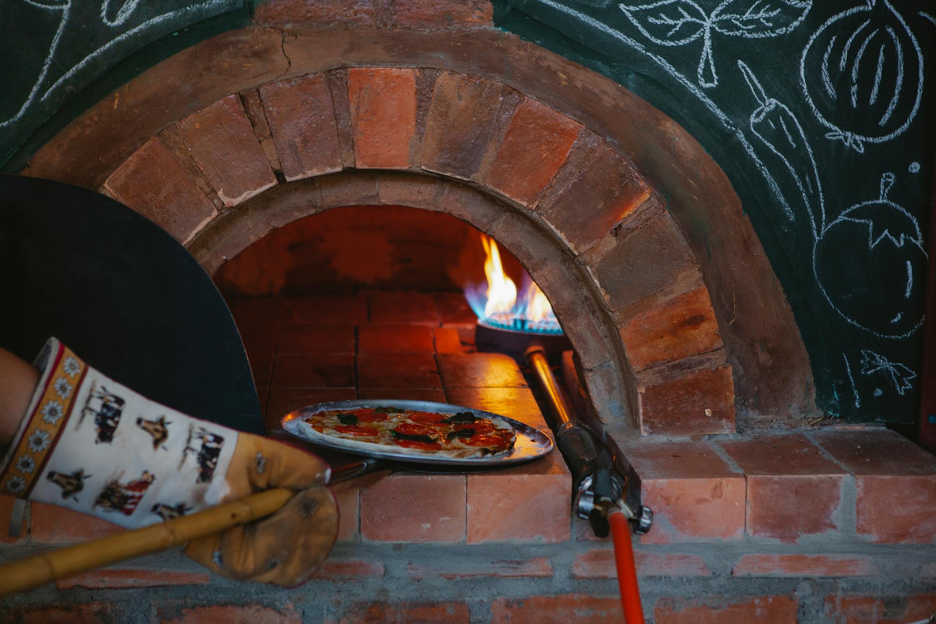 Holzofen-Pizza — Tradition seit Generationen
